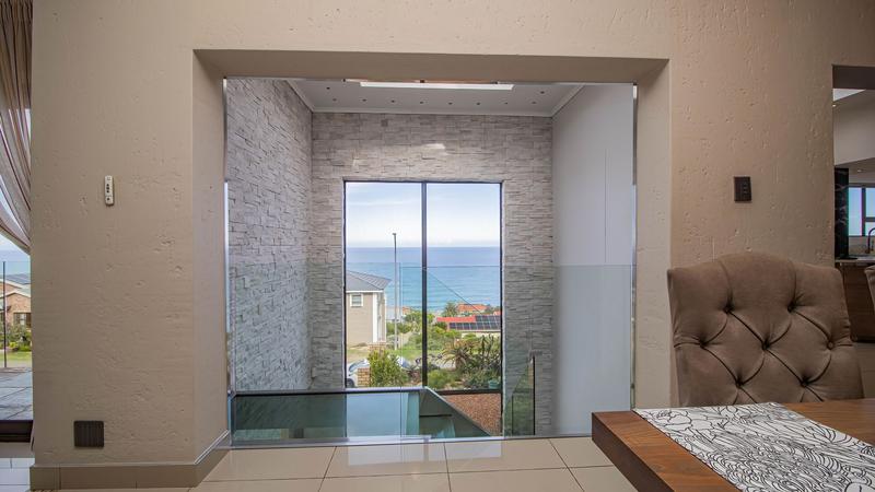 6 Bedroom Property for Sale in Dana Bay Western Cape